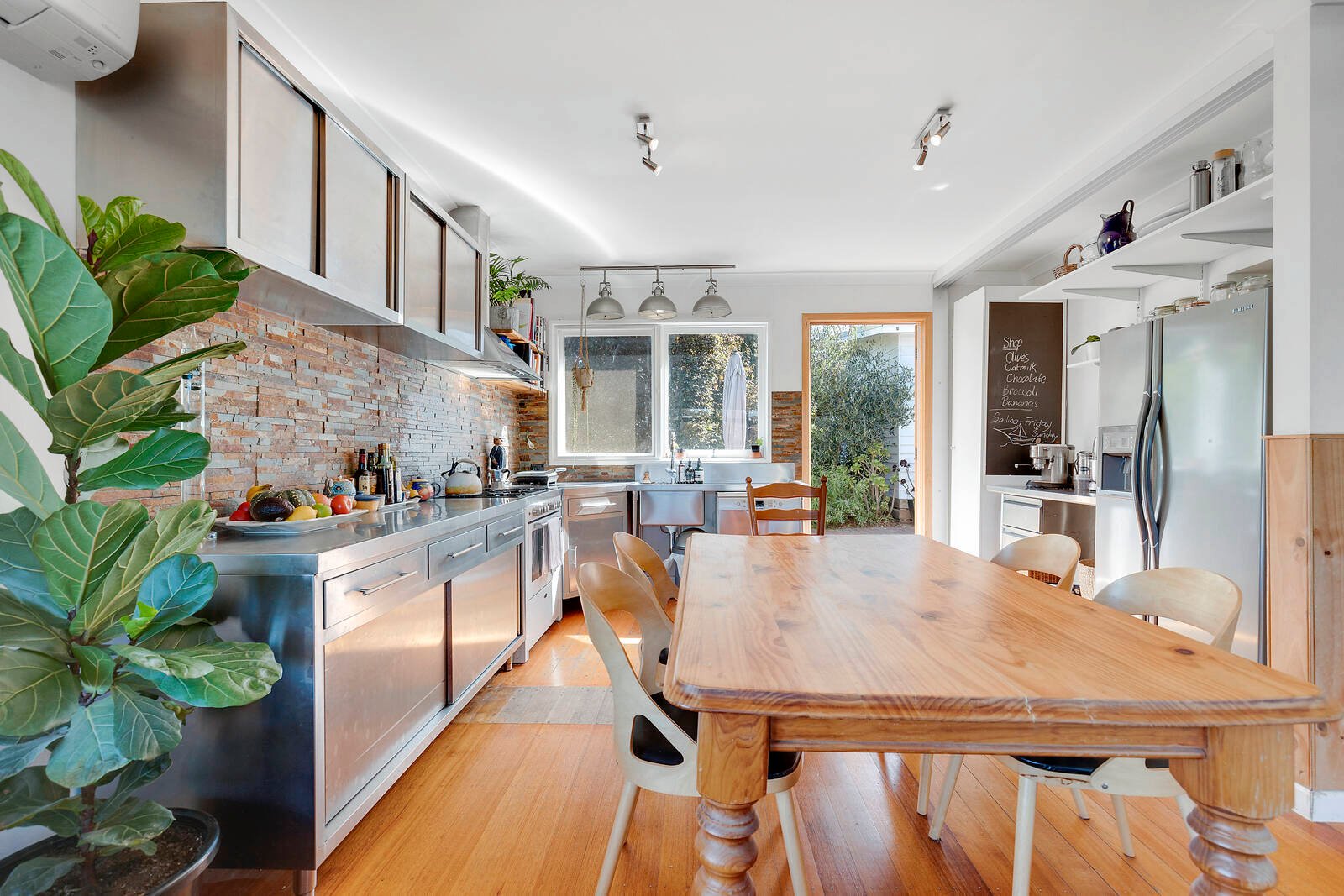 Property Gallery Thumbnail 2