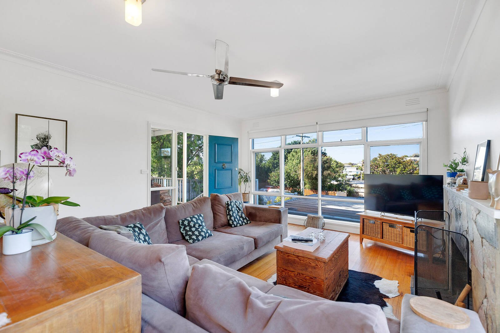Property Gallery Thumbnail 3