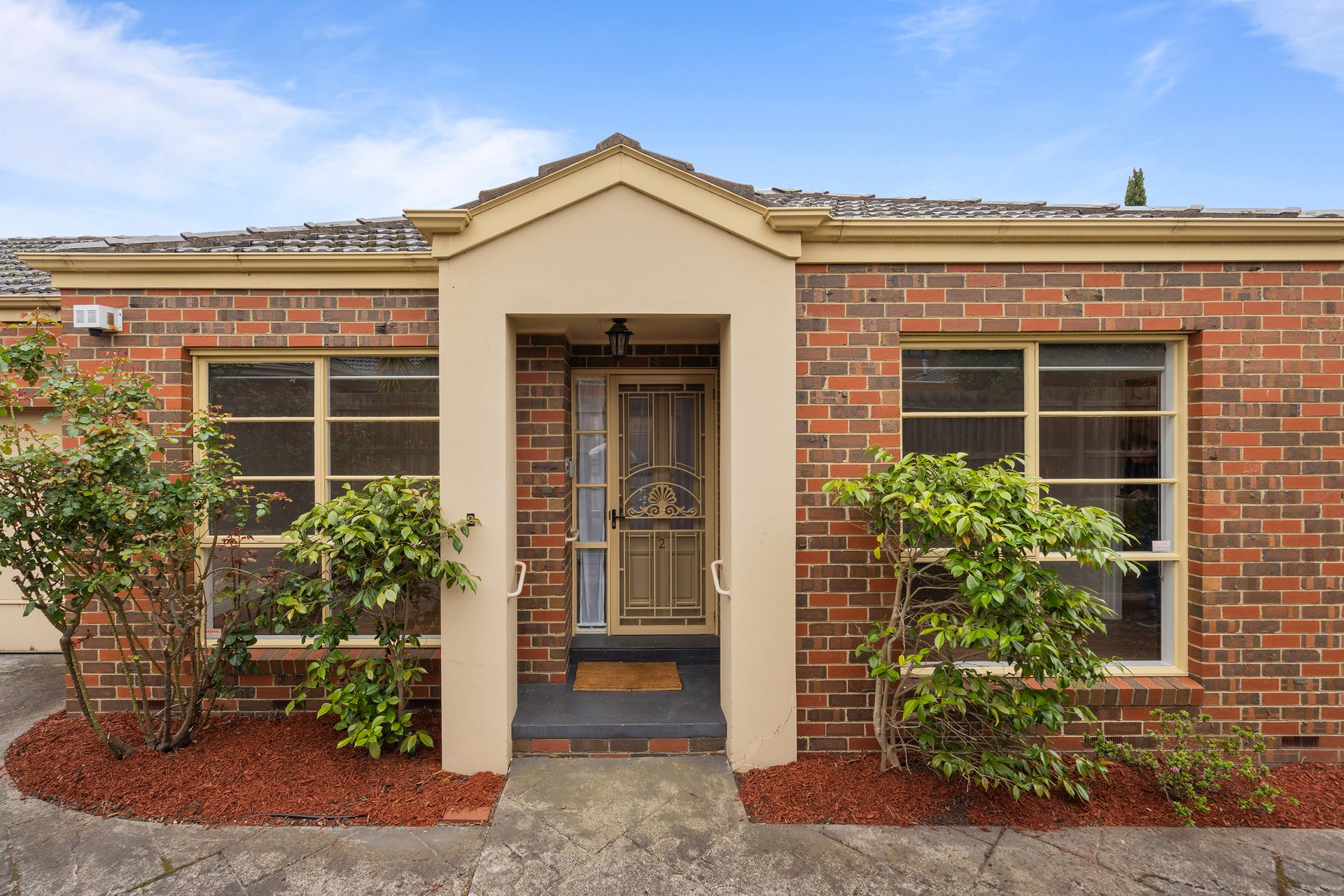 2/4 Pretoria Street, Deepdene image 1