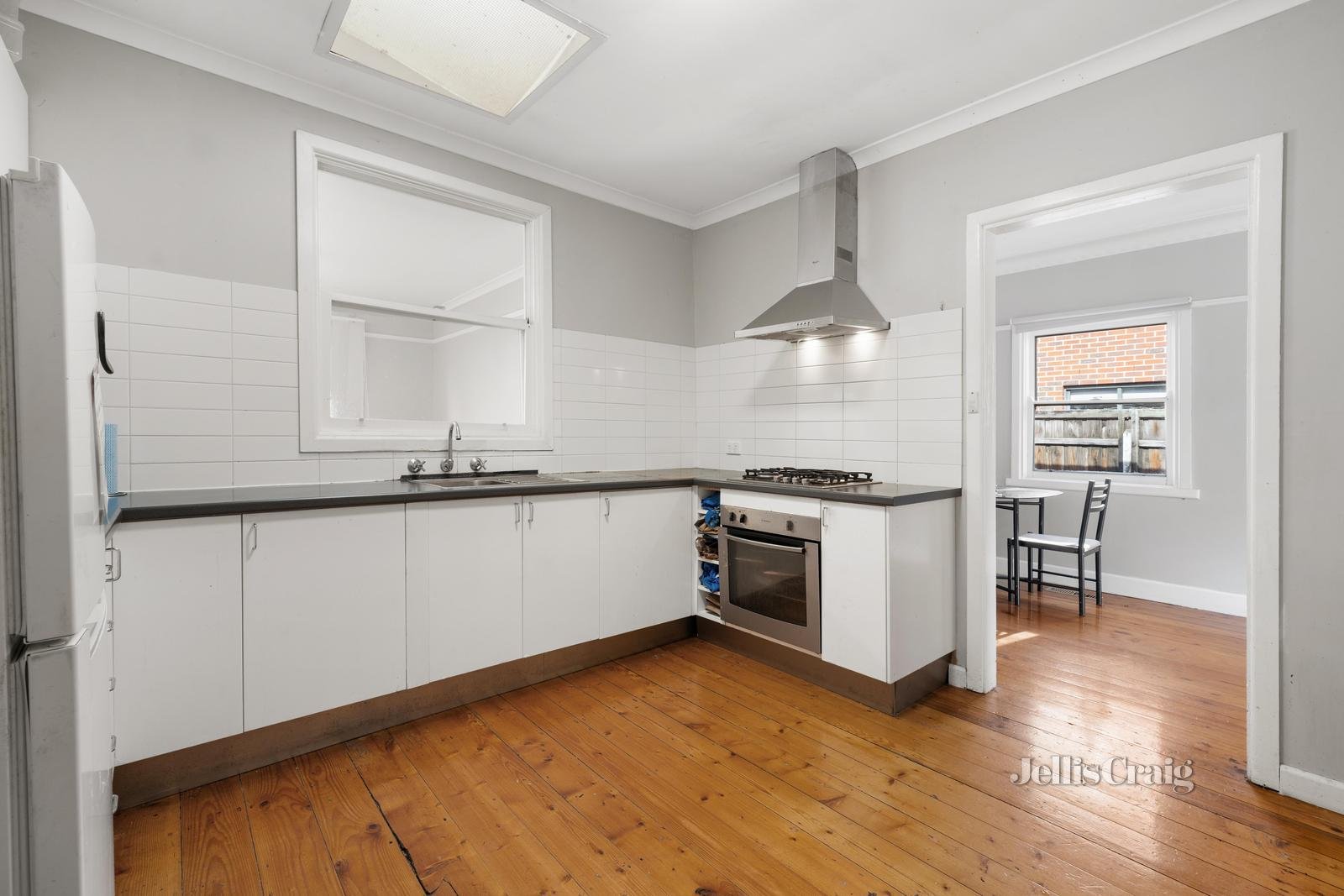24 Prince Charles Street, Clayton image 4