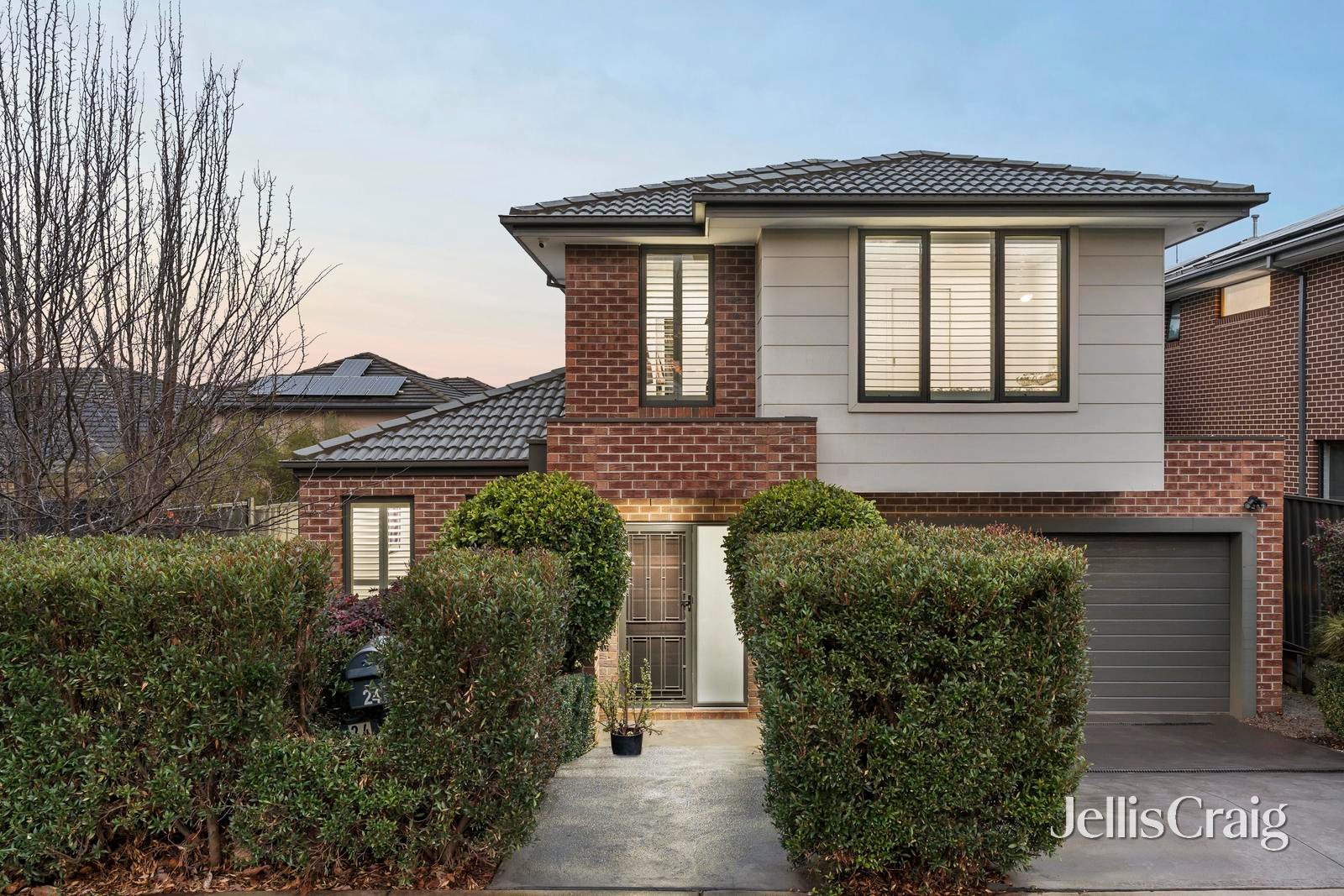 24 Quintus Avenue, Strathmore image 1