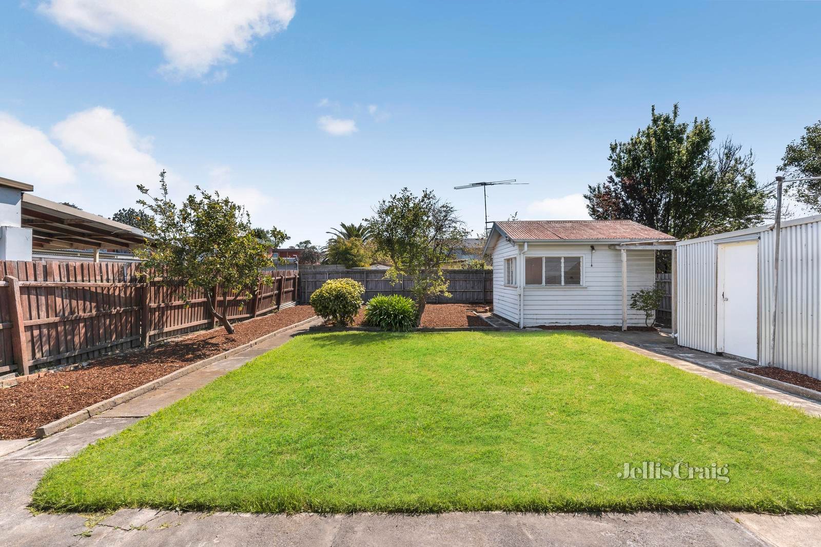 24 Raleigh Road, Maribyrnong image 9