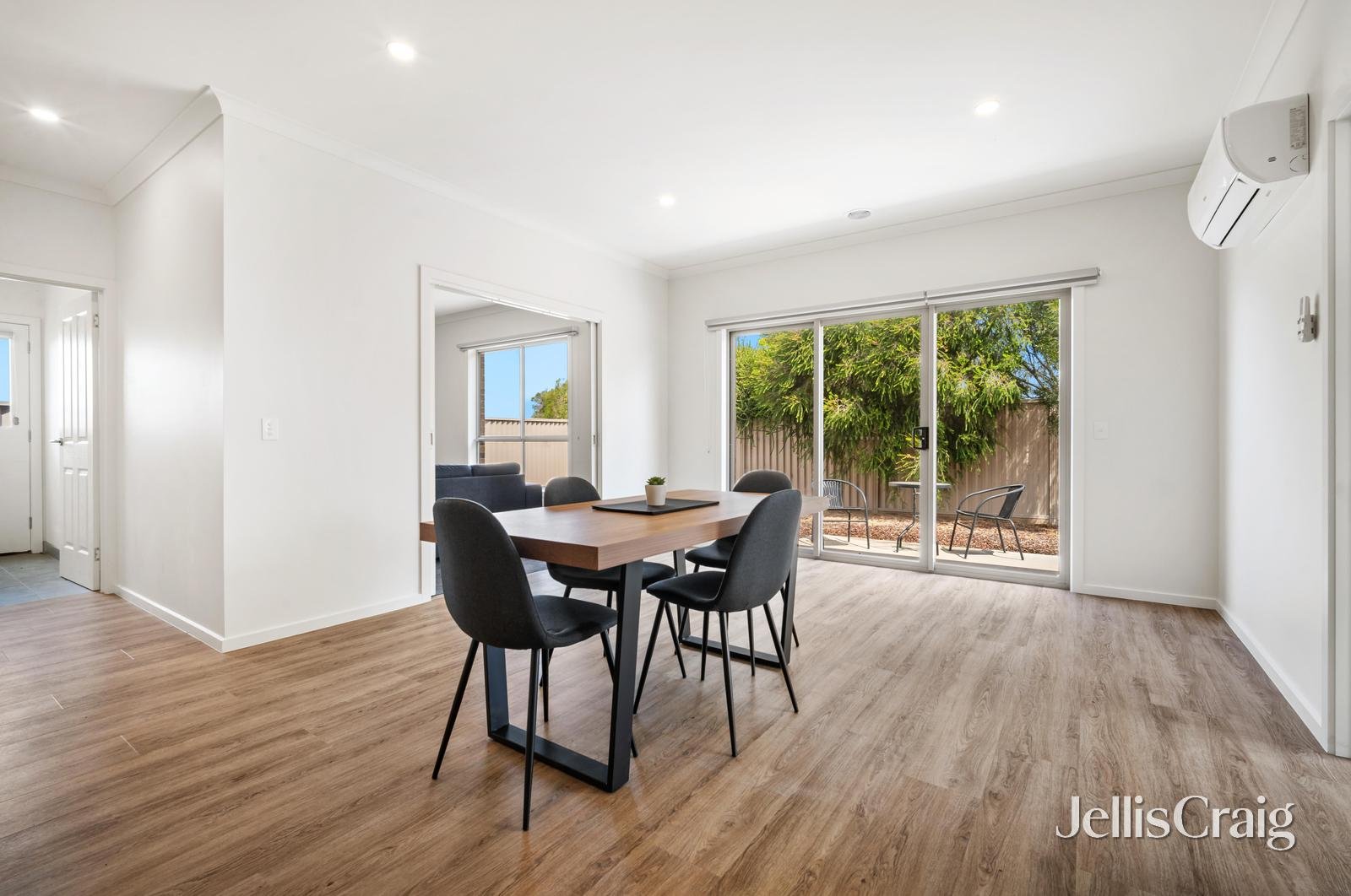 2/4 Rance Road, Delacombe image 6