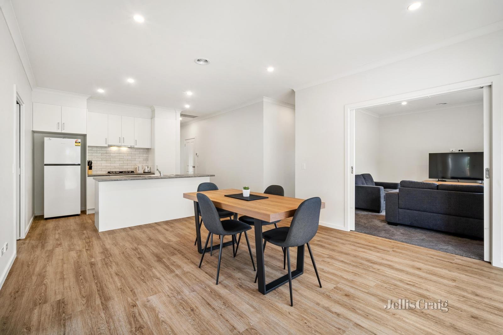 2/4 Rance Road, Delacombe image 4