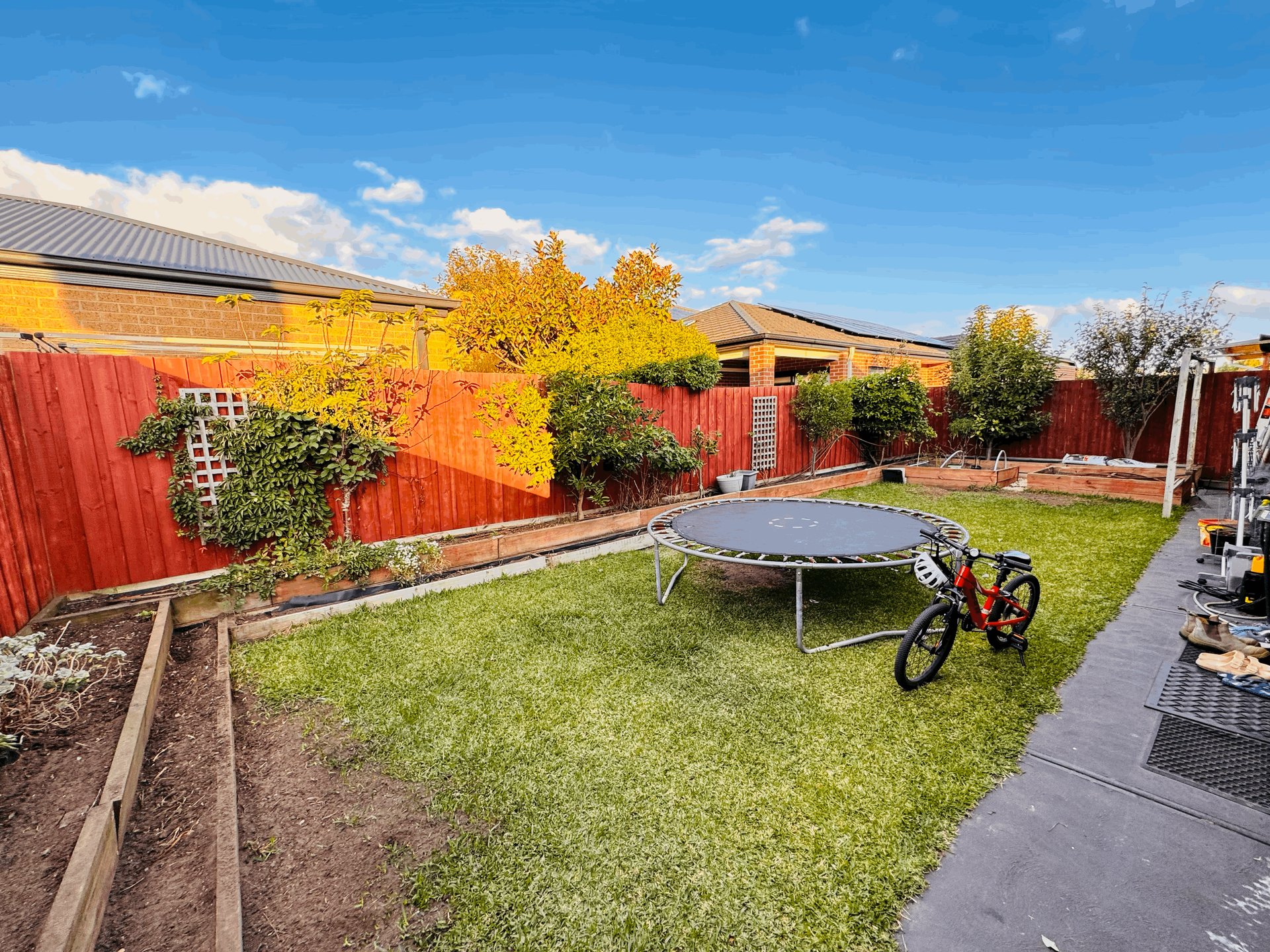 24 Ravenhurst Circuit, Cranbourne North image 8