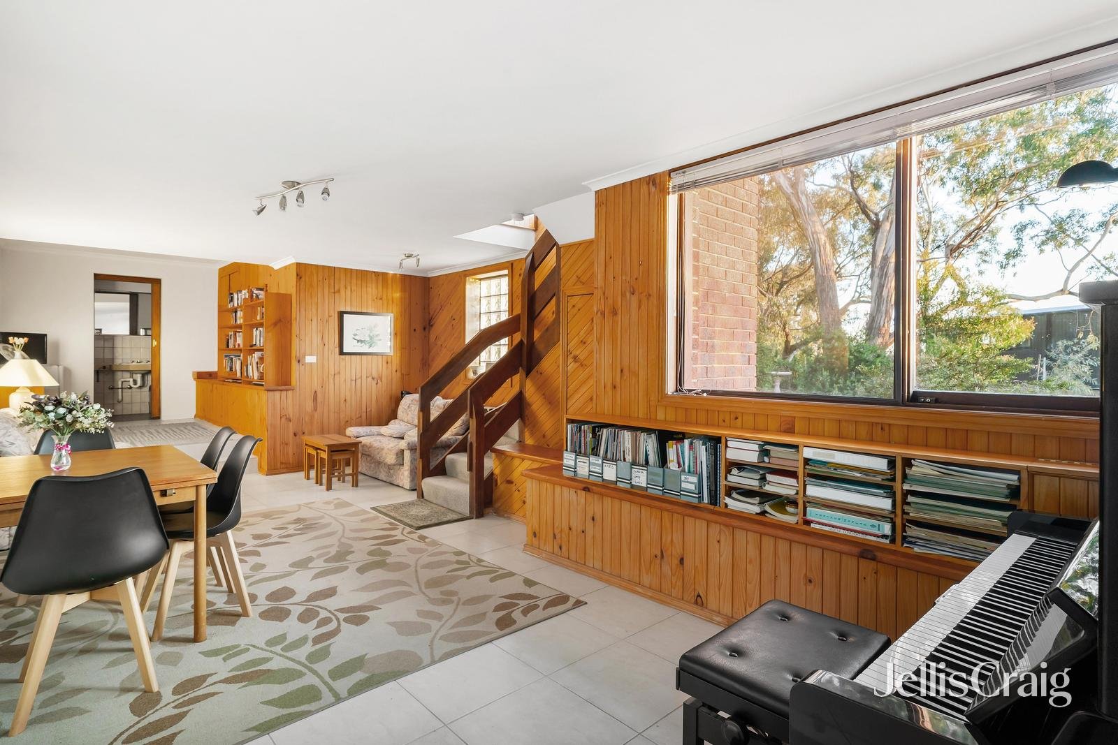 24 Renshaw Drive, Eltham image 10