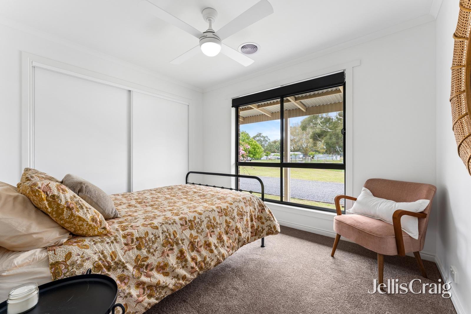 24 Richards Court, Scarsdale image 18