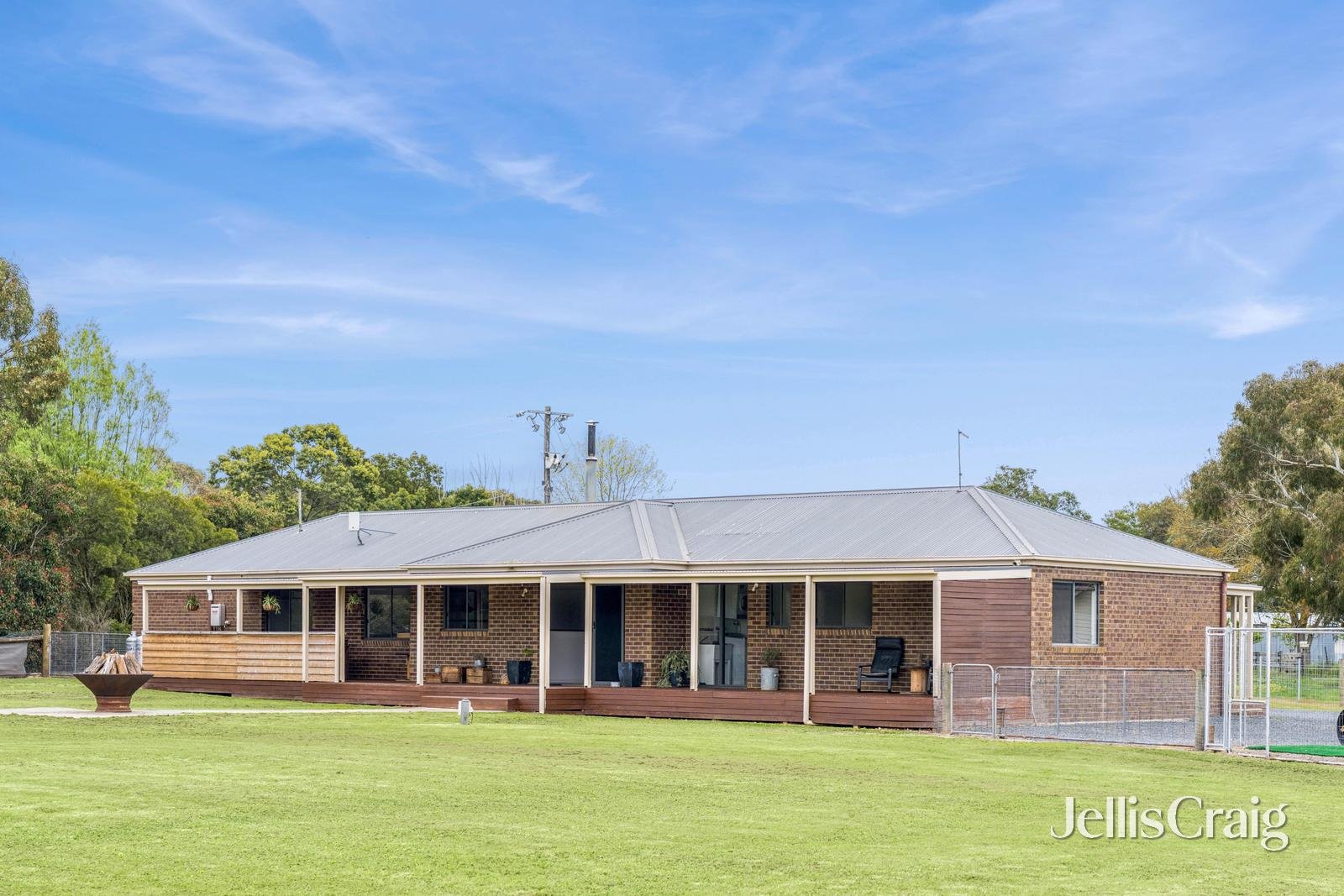 24 Richards Court, Scarsdale image 27