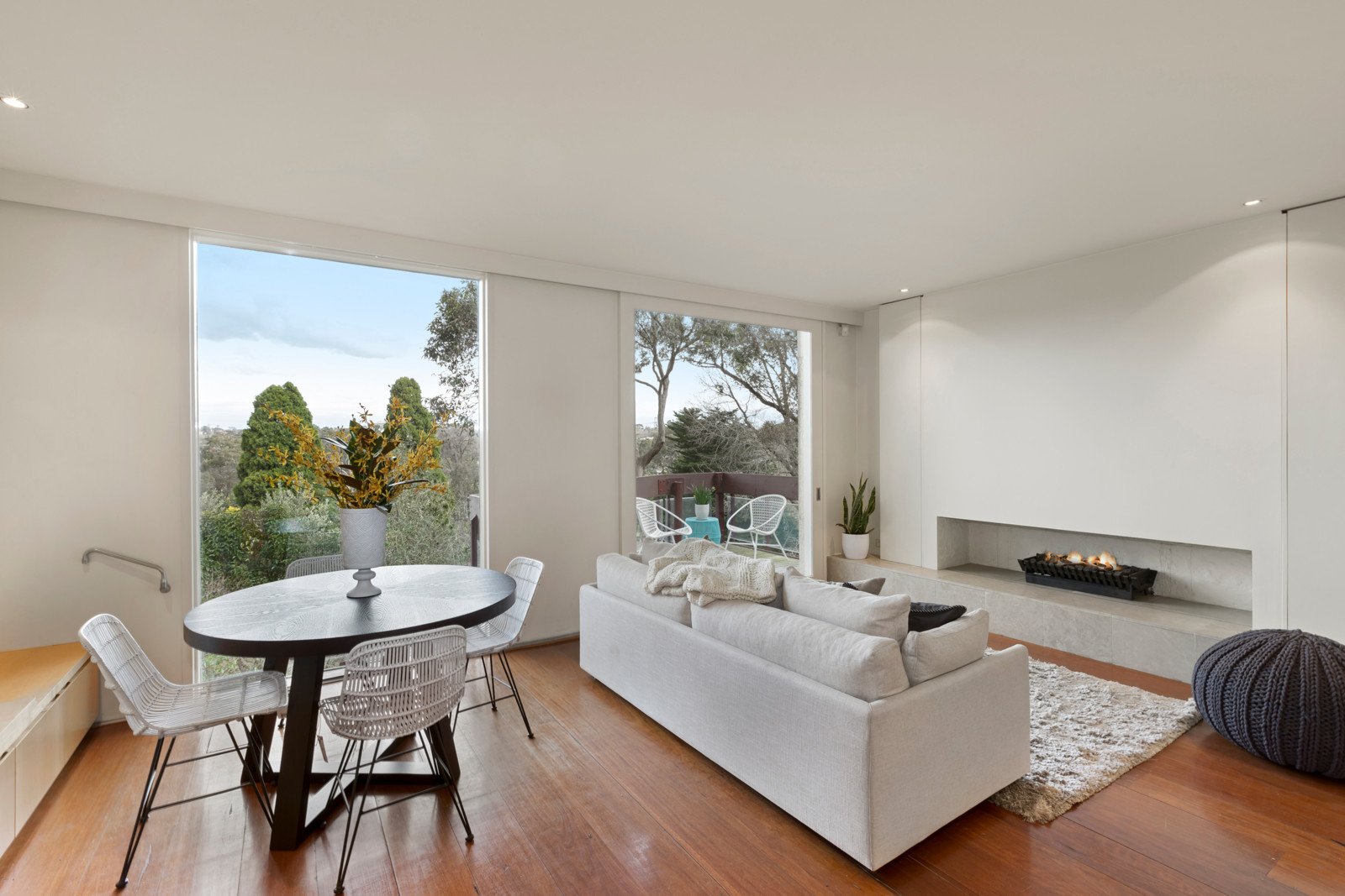 2/4 Riversdale Road, Hawthorn image 2