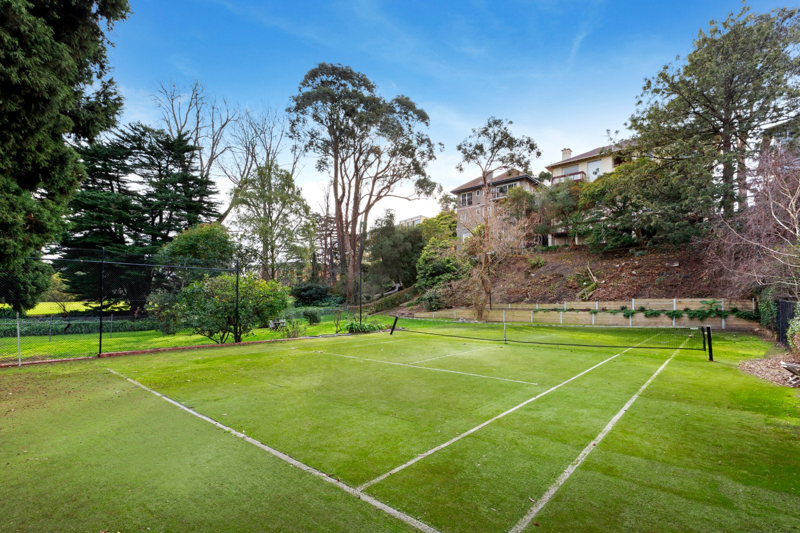 2/4 Riversdale Road, Hawthorn image 6