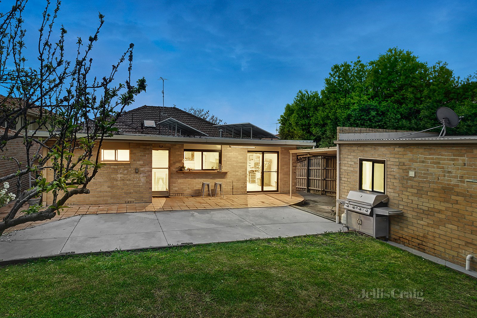 24 Robert Street, Bulleen image 7