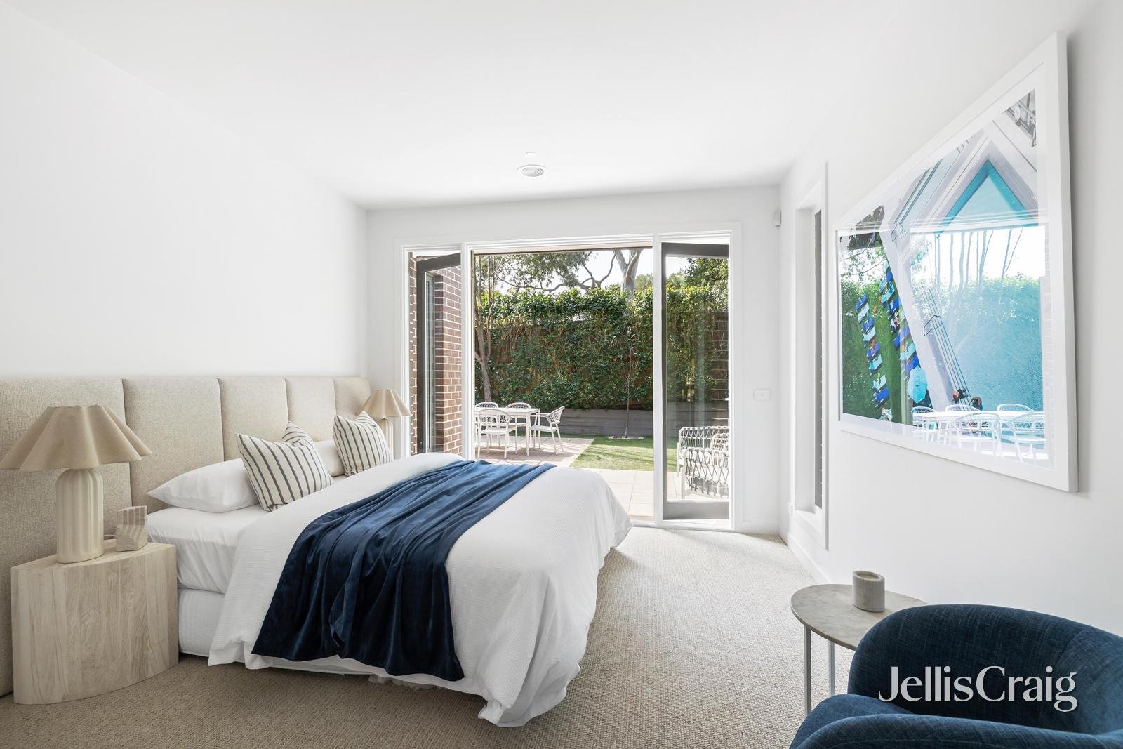 2/4 Rosedale Road, Glen Iris image 7