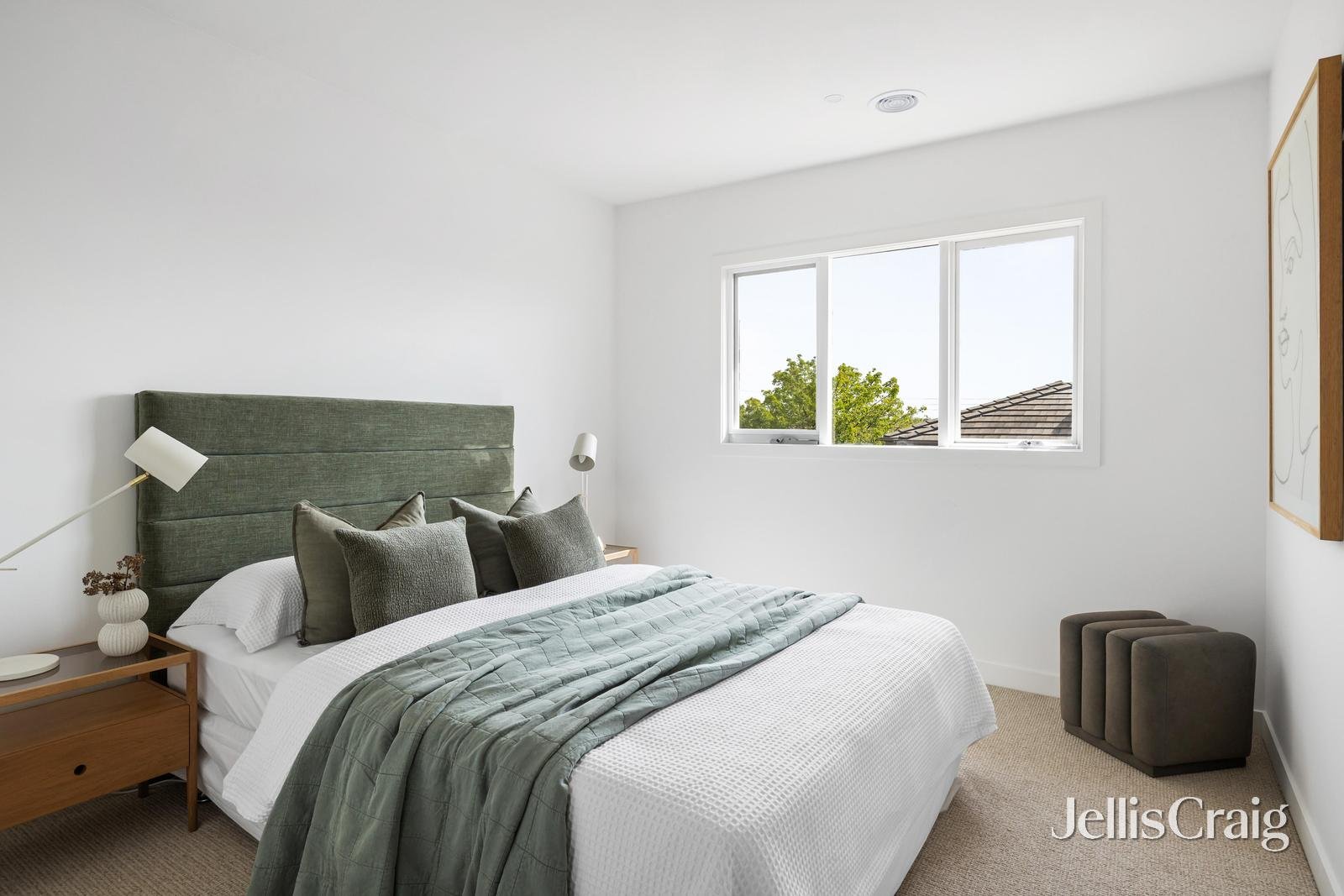 2/4 Rosedale Road, Glen Iris image 12