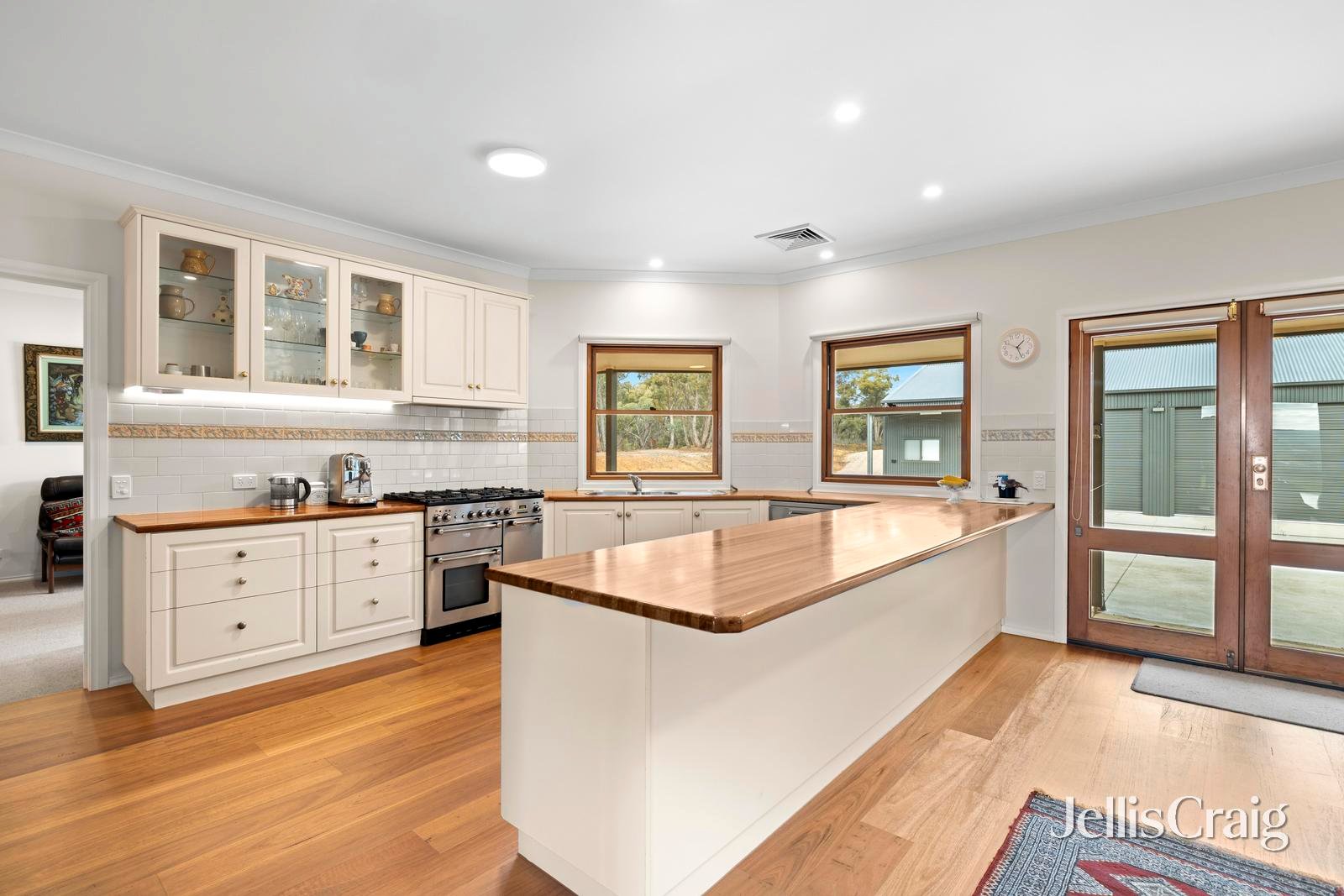 24 Ross Drive, Castlemaine image 6