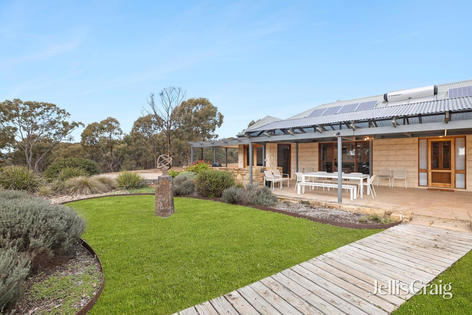 24 Ross Drive, Castlemaine image 17