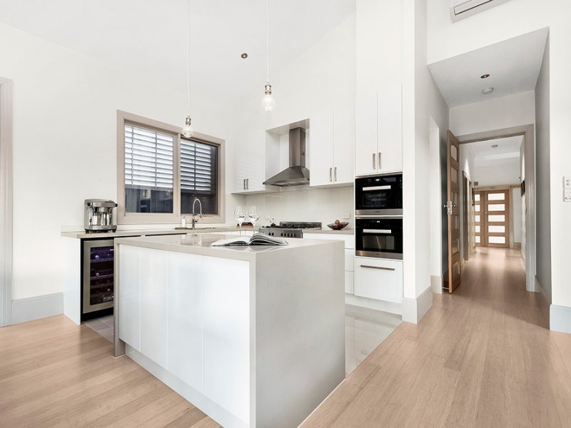 24 Rothesay Avenue, Elwood image 4