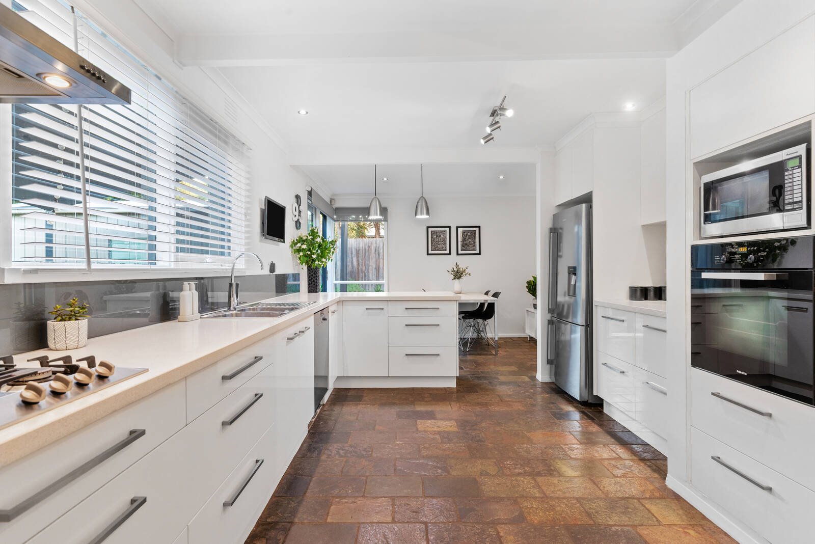 Property Gallery Thumbnail 5