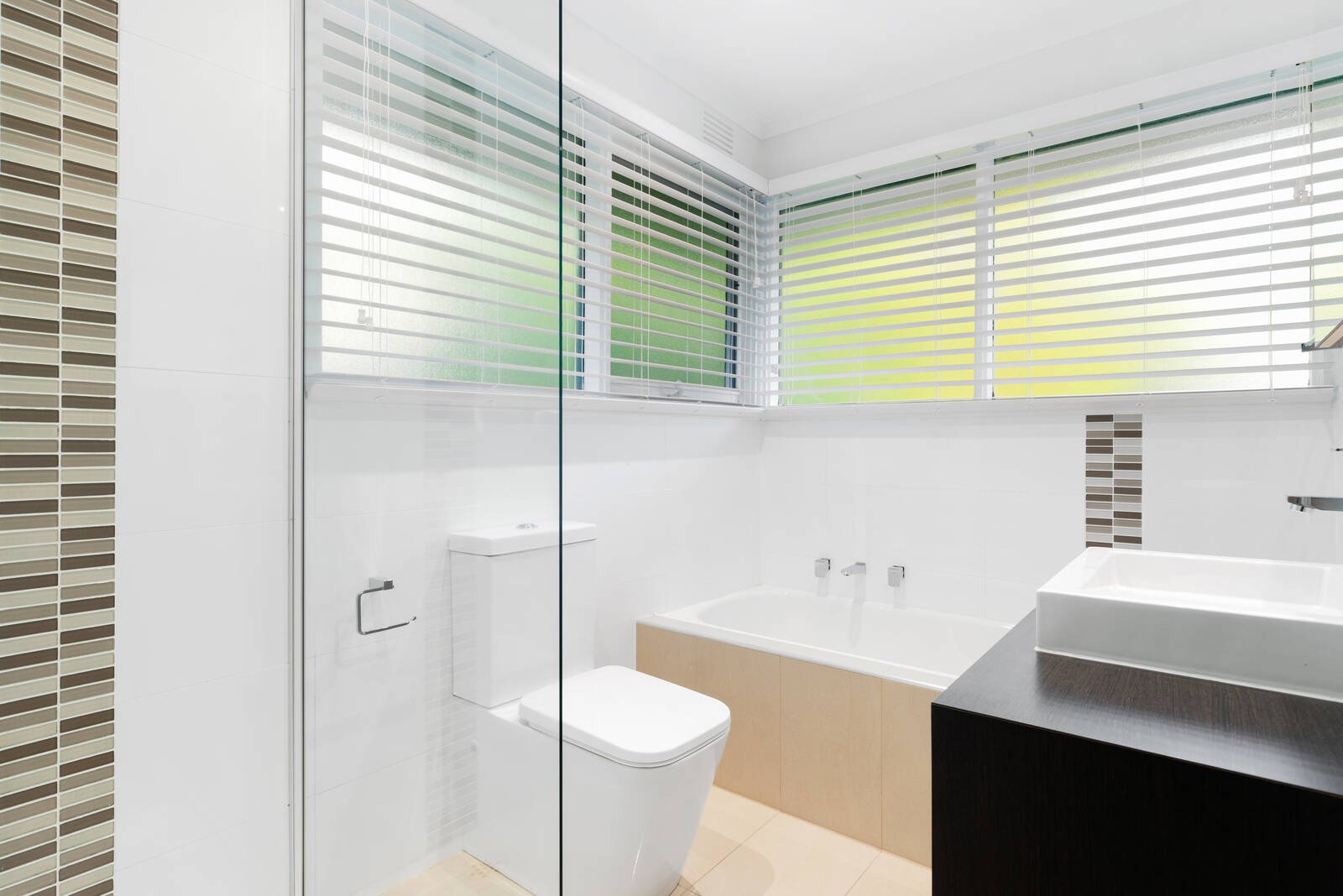 Property Gallery Thumbnail 9
