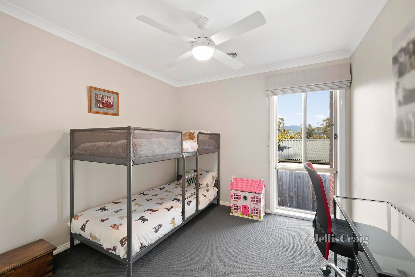 2/4 Ryrie Court, Lilydale image 14
