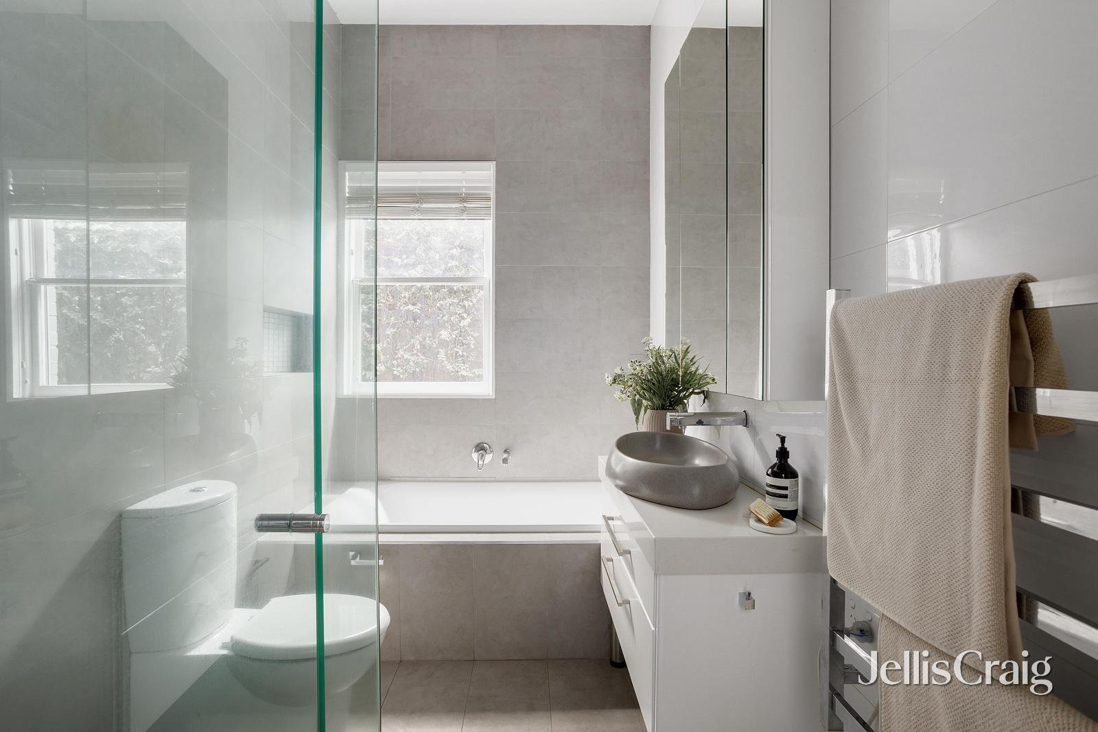 24 Sebastopol Street, Caulfield&nbsp;North image 7