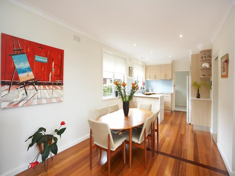 24 Singleton Road, Balwyn North image 3