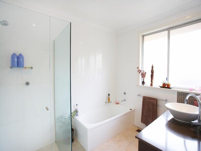 24 Singleton Road, Balwyn North image 5