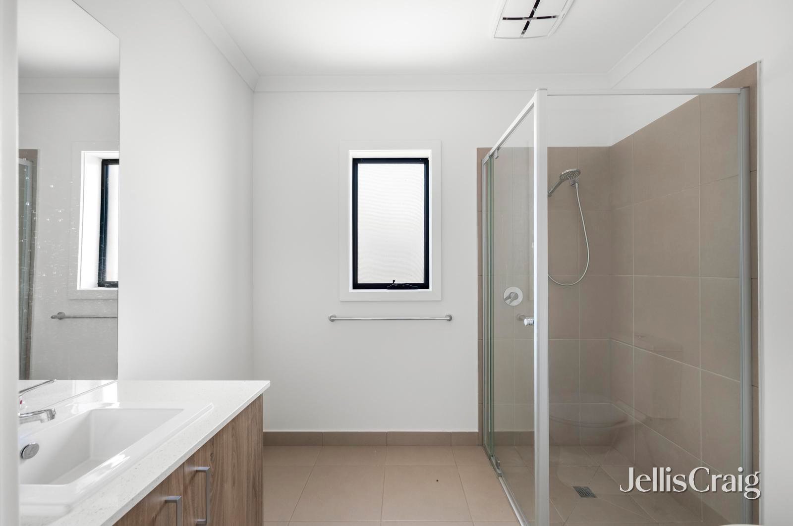 24 Sprinter Way, Winter&nbsp;Valley image 3