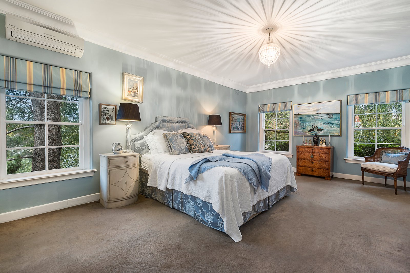 Property Gallery Thumbnail 9