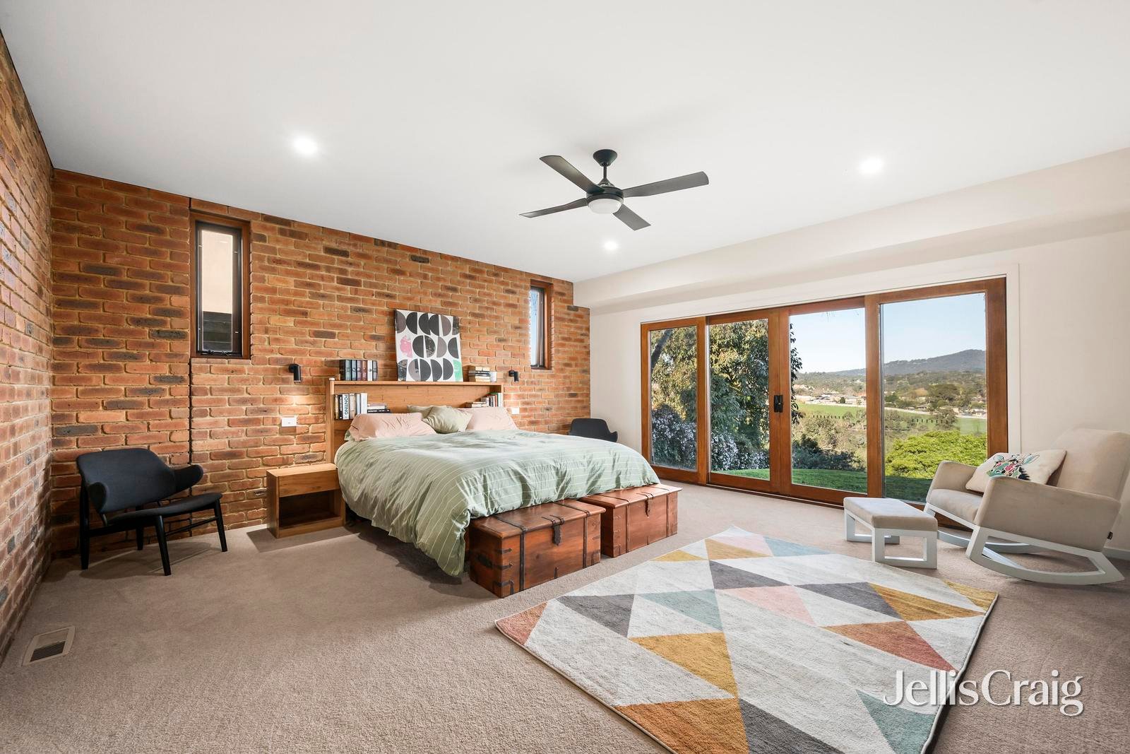 24 Struan Avenue, Mooroolbark image 13