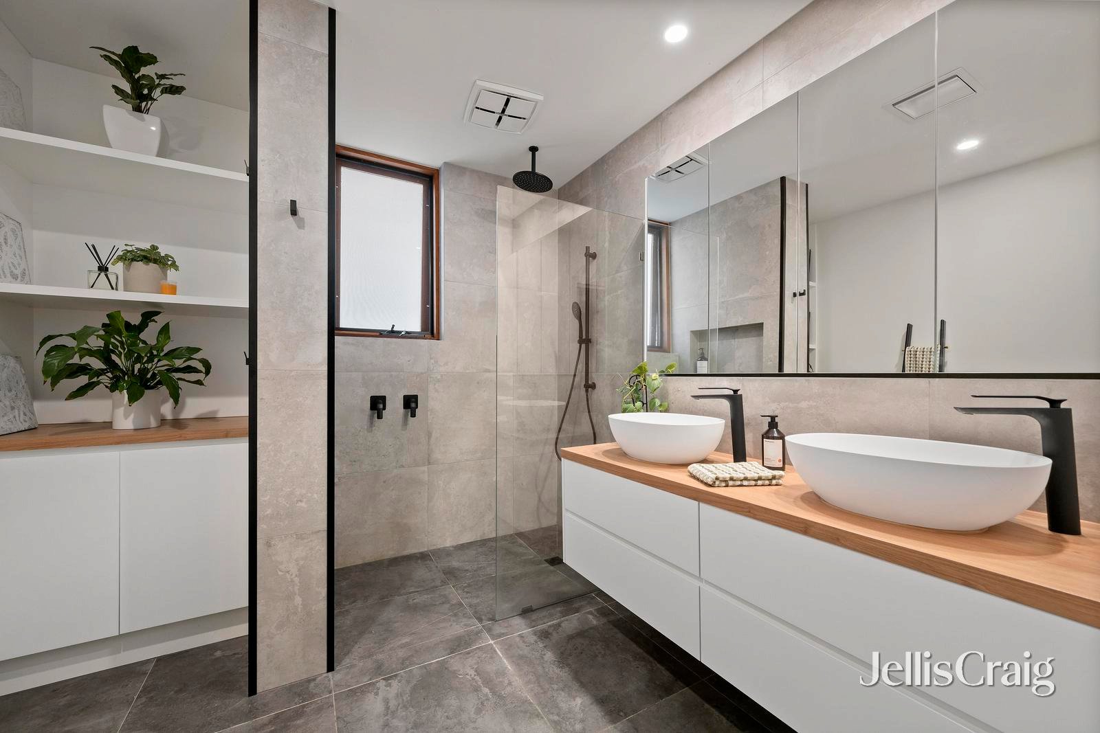 24 Struan Avenue, Mooroolbark image 14