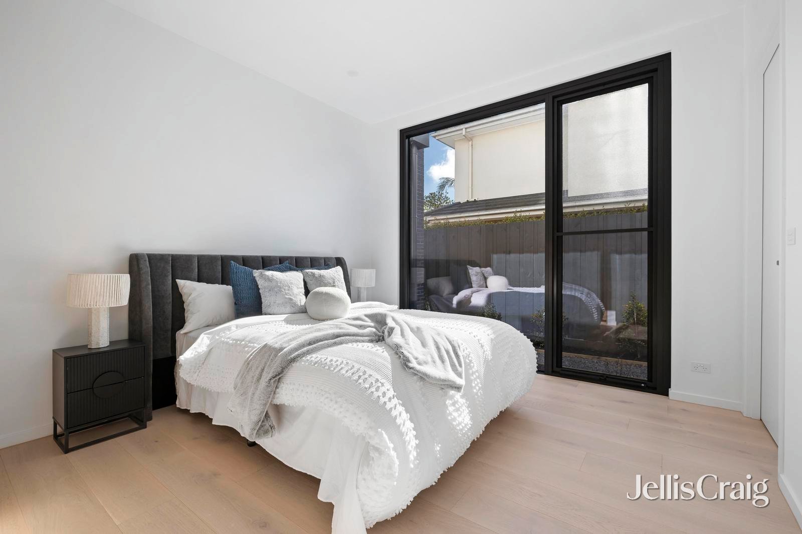 24 Sumersett Avenue, Oakleigh&nbsp;South image 10