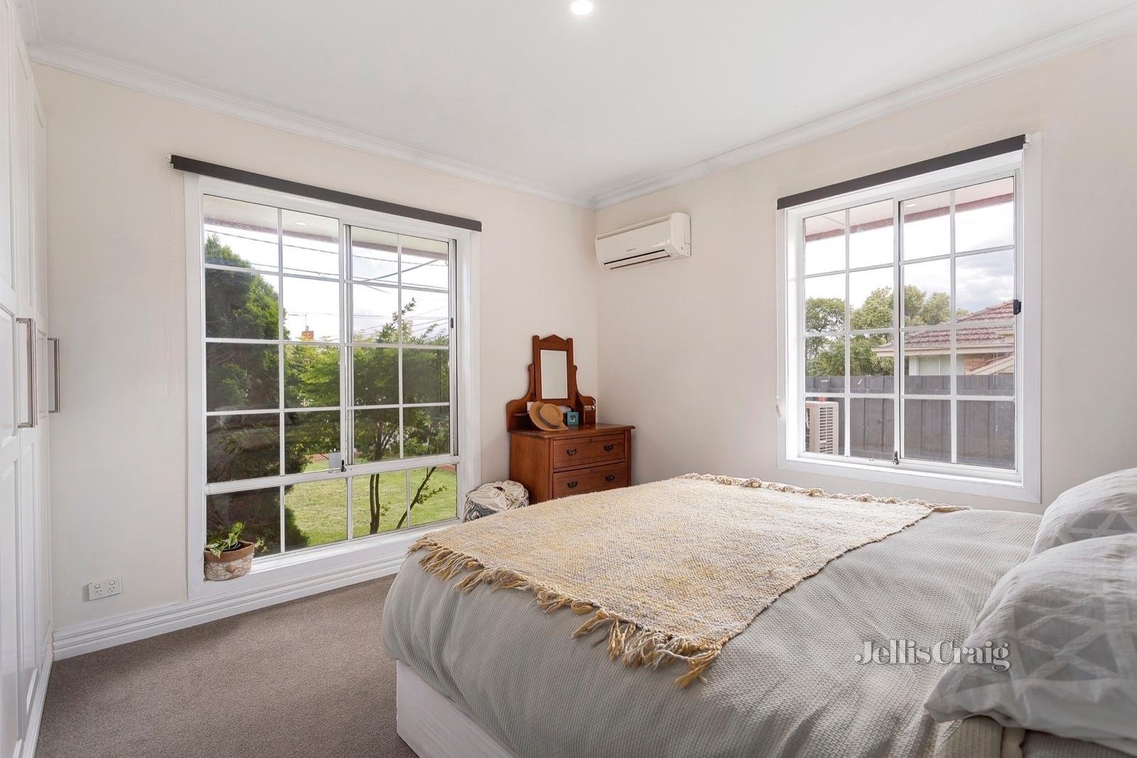 24 Swanston Street, Heidelberg Heights image 4