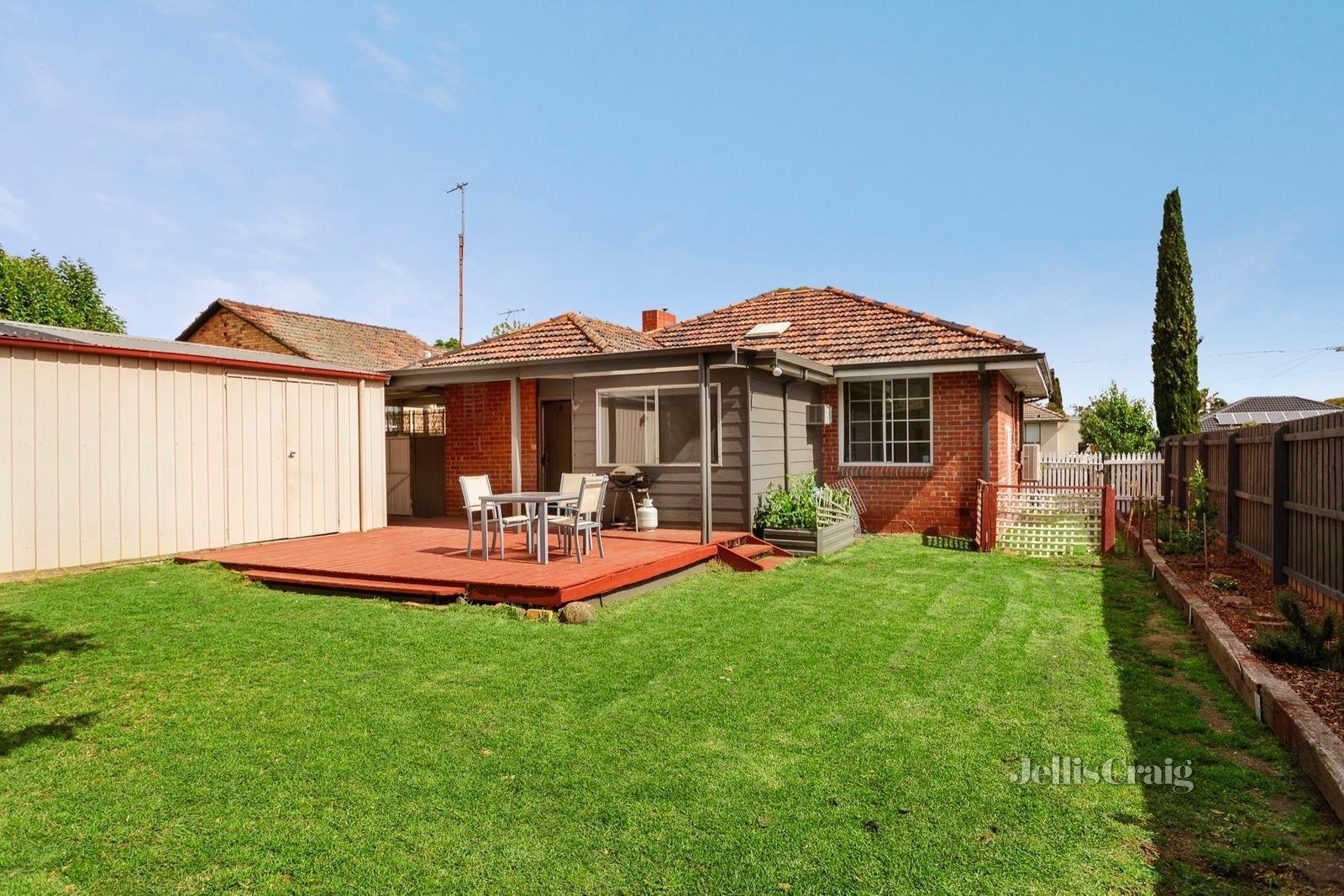 24 Swanston Street, Heidelberg Heights image 6