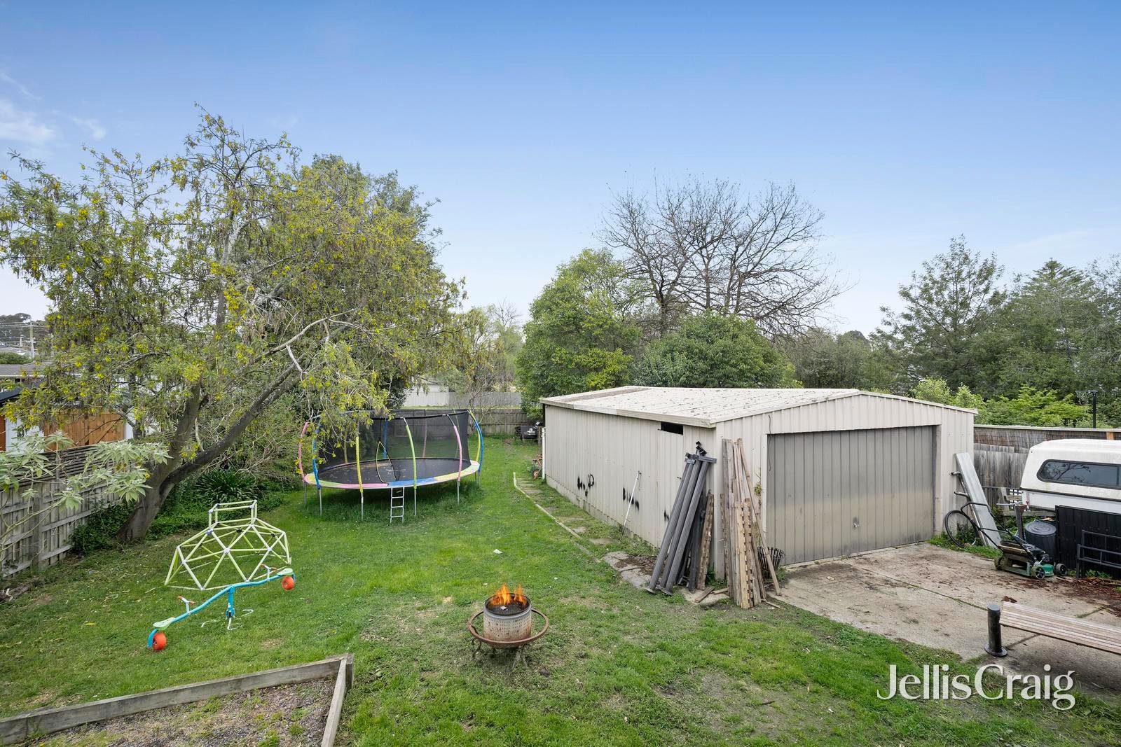 24 Swinburne Avenue, Mooroolbark image 10
