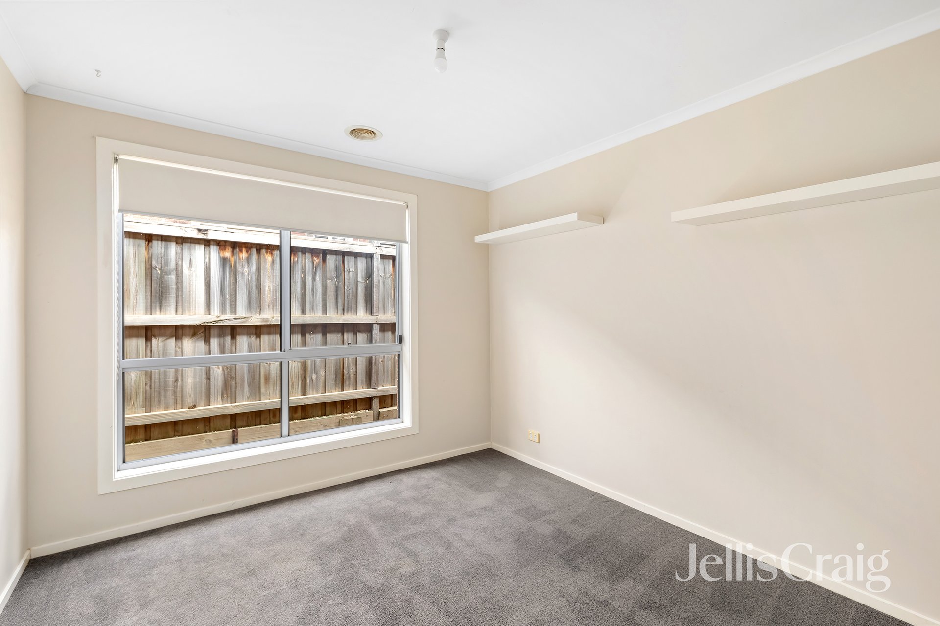 24 Tallis Grove, Doreen image 7