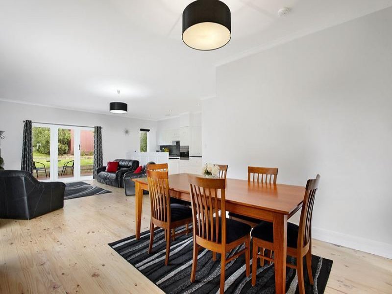 24 Taurus Street, Balwyn North image 3
