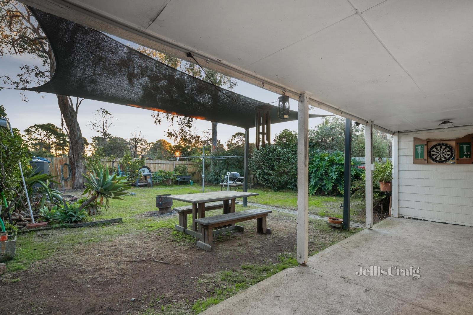 24 The Esplanade, Research image 9