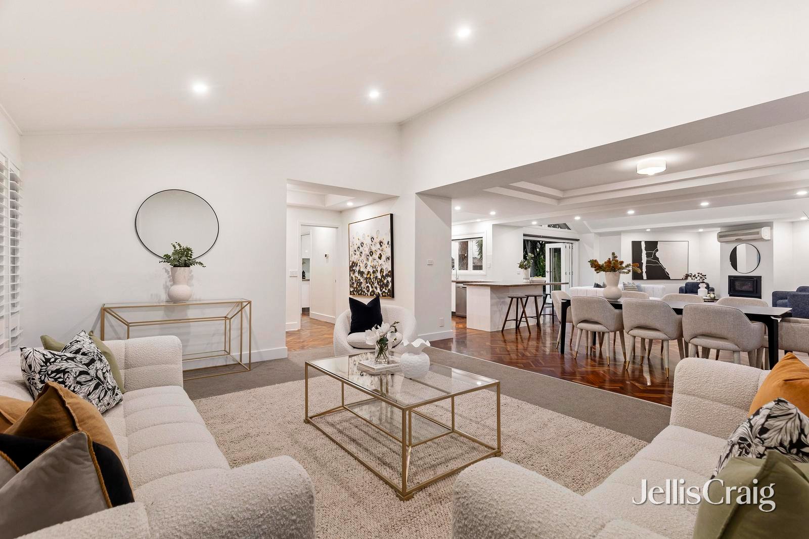 24 The Glen, Donvale image 4