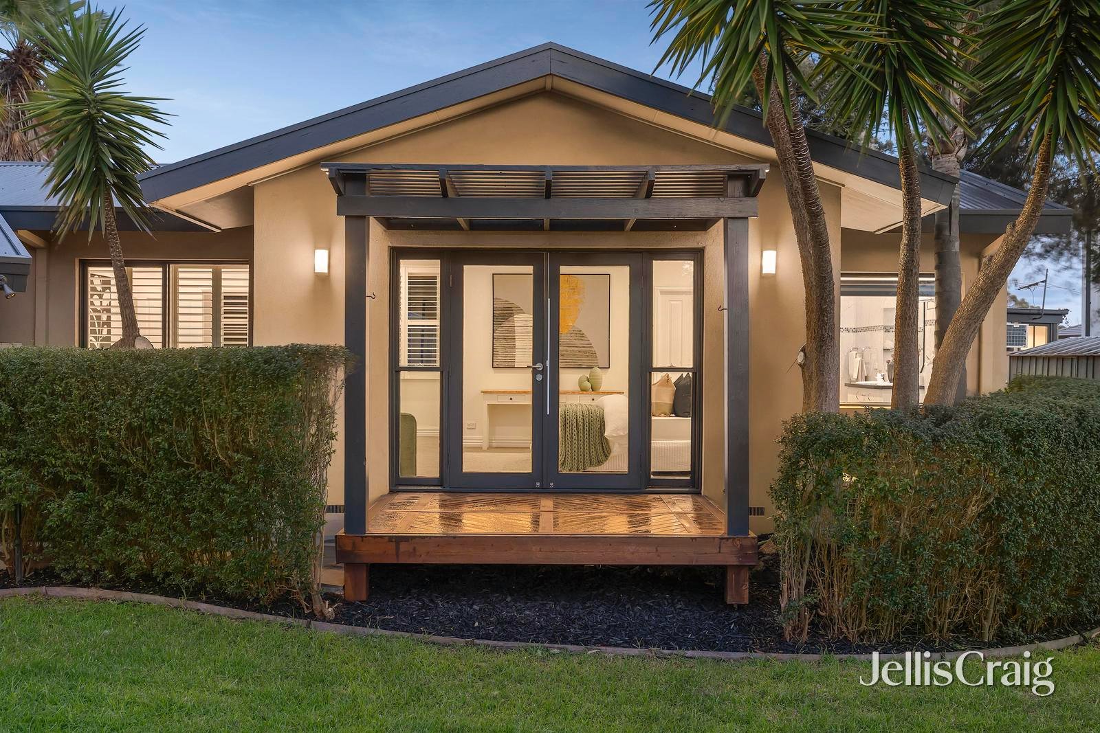 24 The Glen, Donvale image 12