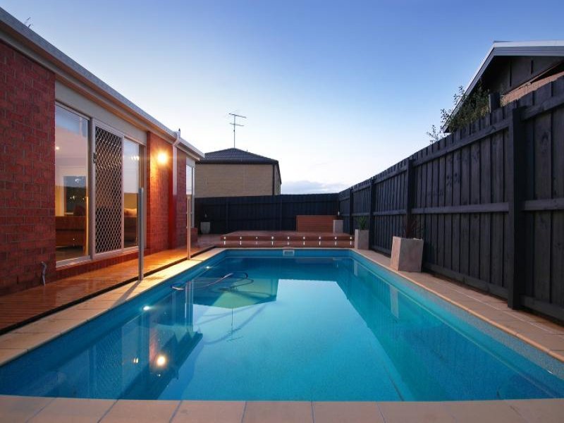 24 The Vinyard, Waurn Ponds image 2