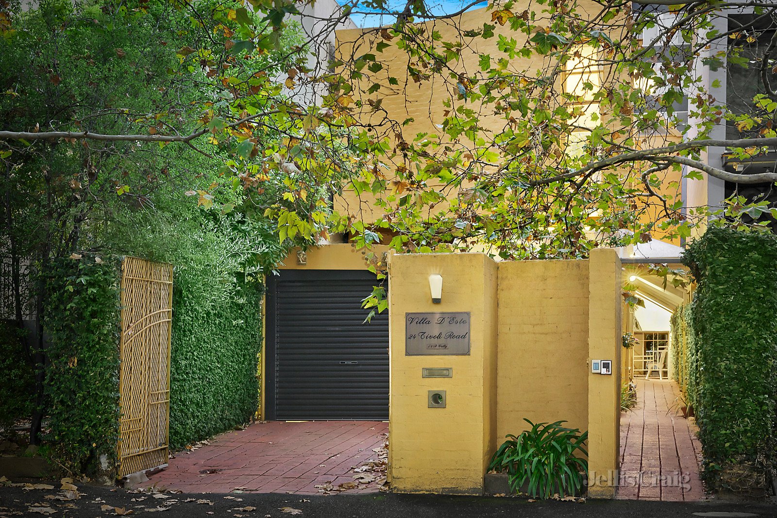 24 Tivoli Road, South Yarra image 2