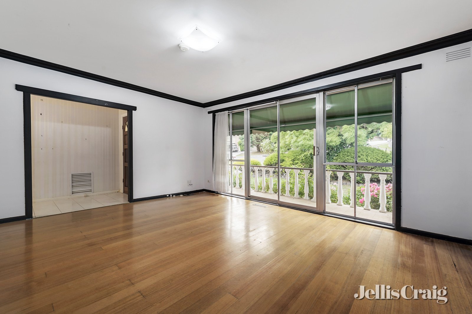 24 Towers Road, Lilydale image 2