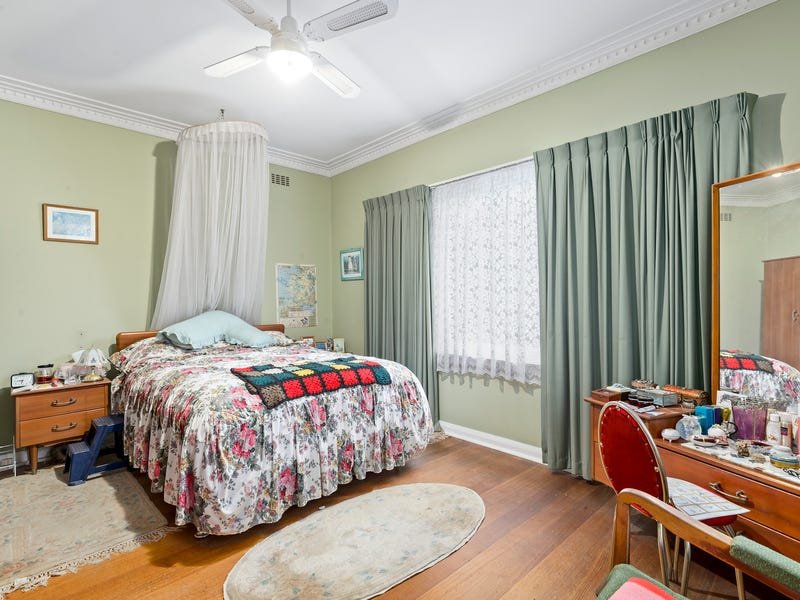 Property Gallery Thumbnail 8