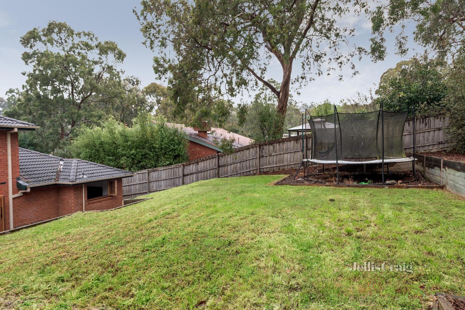 24 Valonia Drive, Eltham image 17