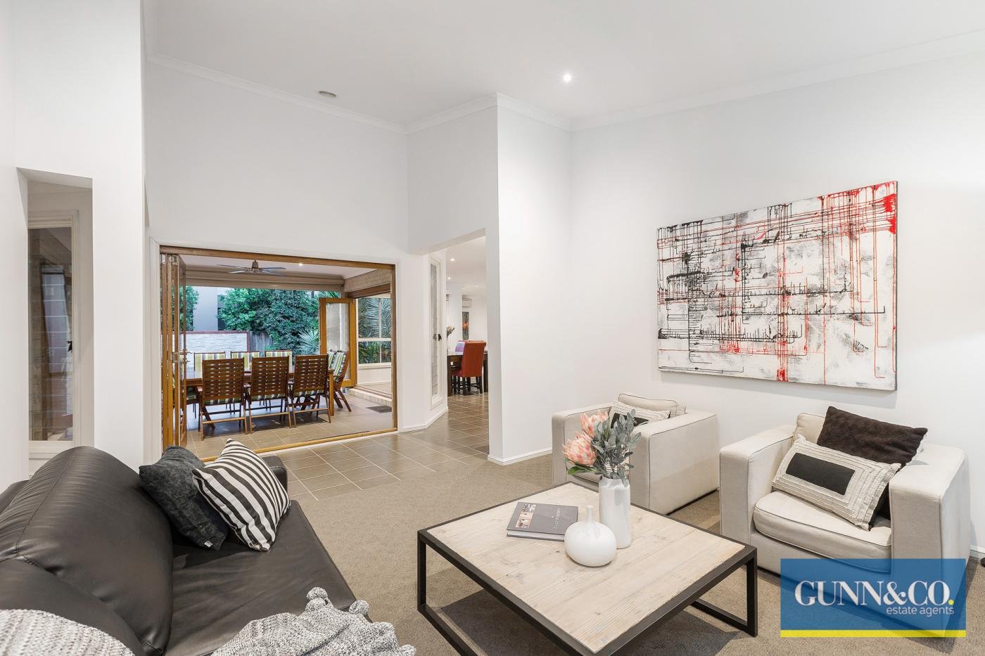 24 Vaucluse Boulevard, Sanctuary Lakes image 7
