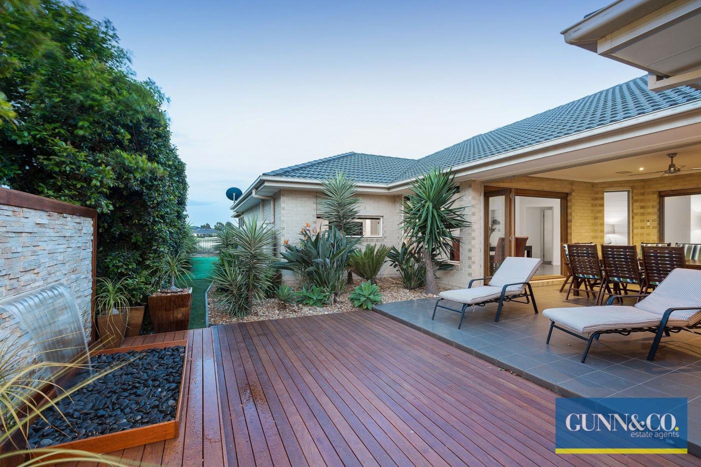 24 Vaucluse Boulevard, Sanctuary Lakes image 18