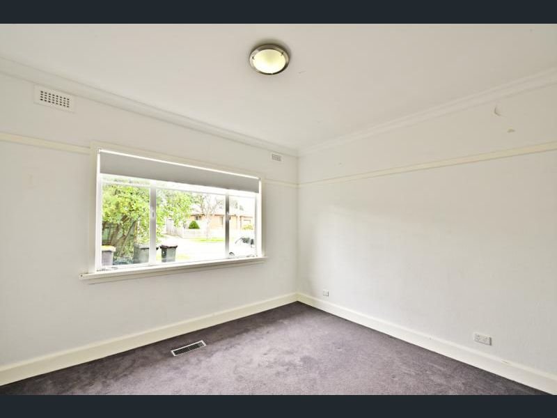 Property Gallery Thumbnail 7