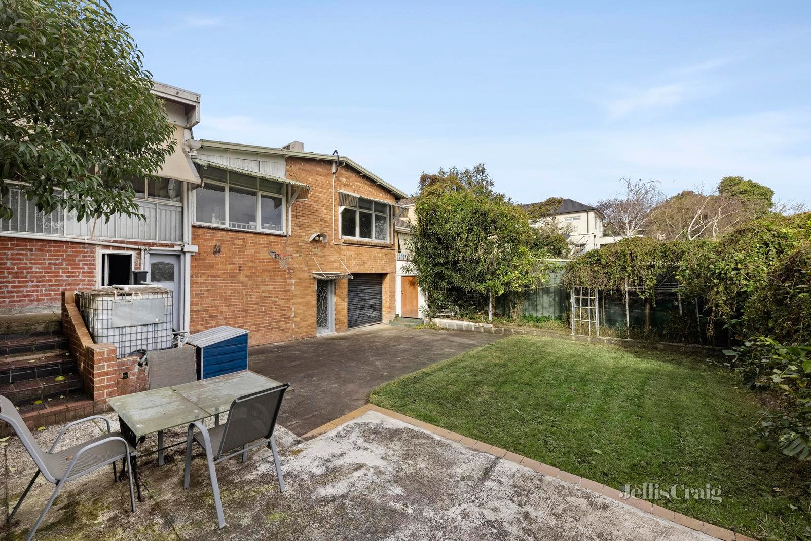 24 Viewhill Road, Balwyn North image 11