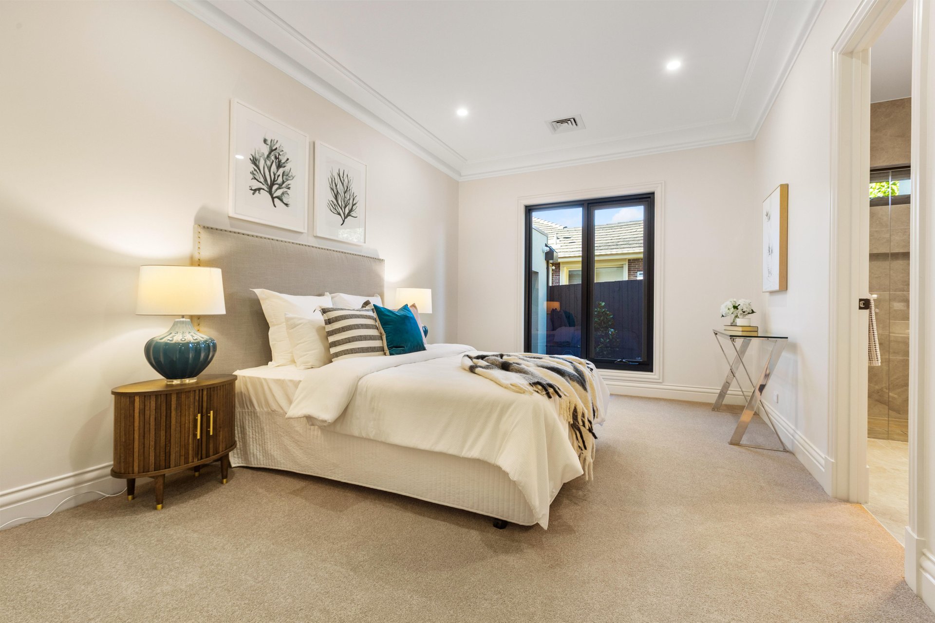 24 Viewpoint Avenue, Glen&nbsp;Waverley image 19