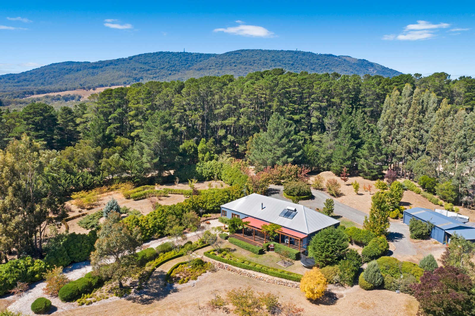 24 Walkers Road, Woodend, VIC, 3442 RT Edgar